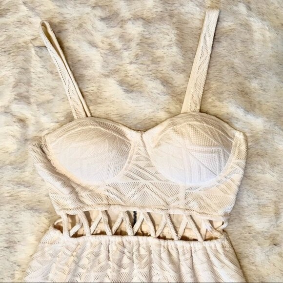 Material Girl Knit Geometric Pattern Cut Out Mini Bustier Flounce Dress Small - Picture 8 of 12